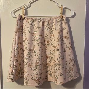 Forever 21 Light Pink Floral Mini Skirt Size M